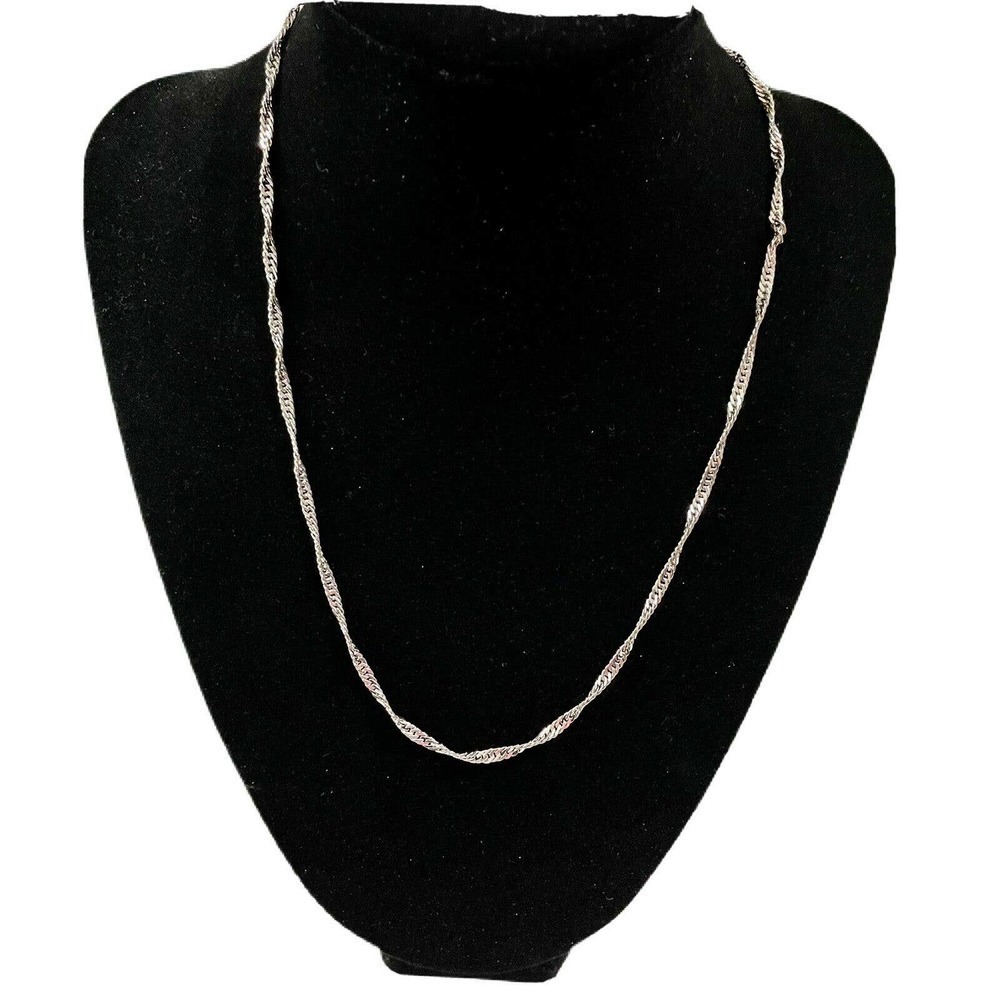 Lily Maris Fine silver plate twisted ropechain NWT